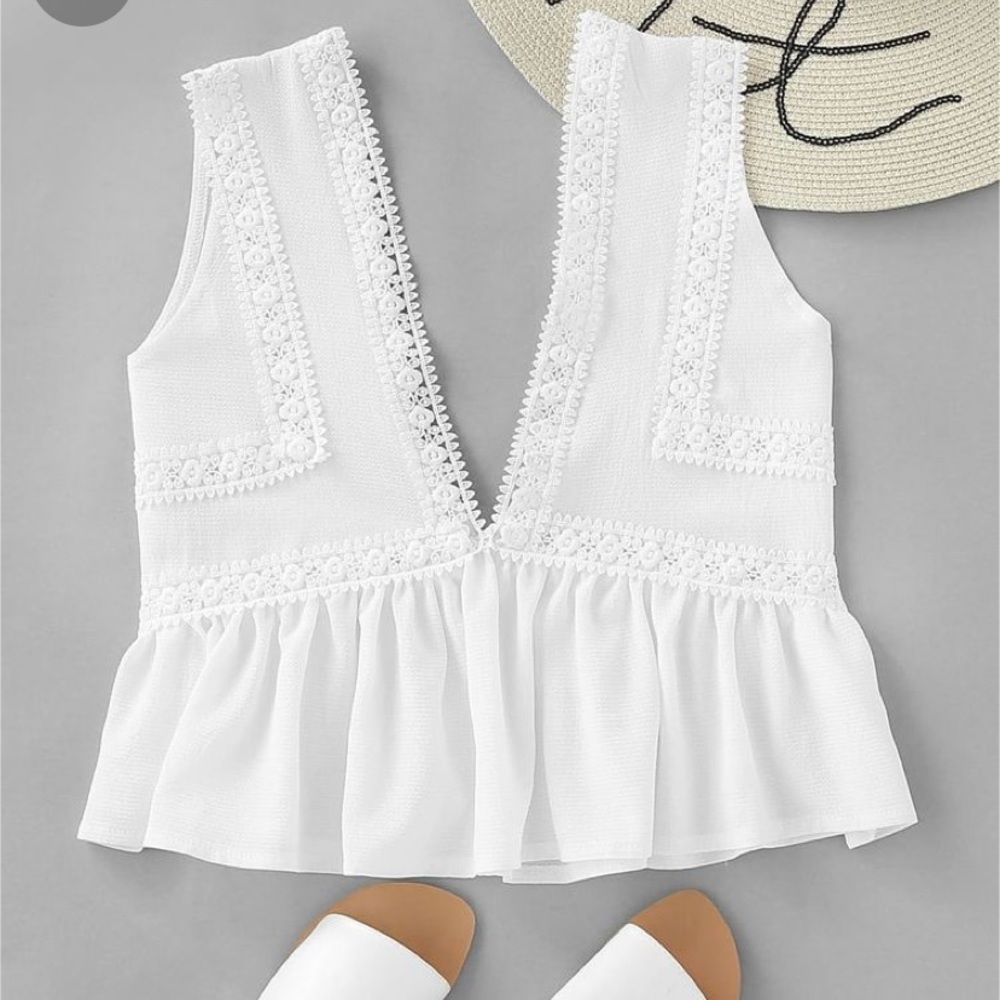 Peplum lace and chiffon cropped tank top